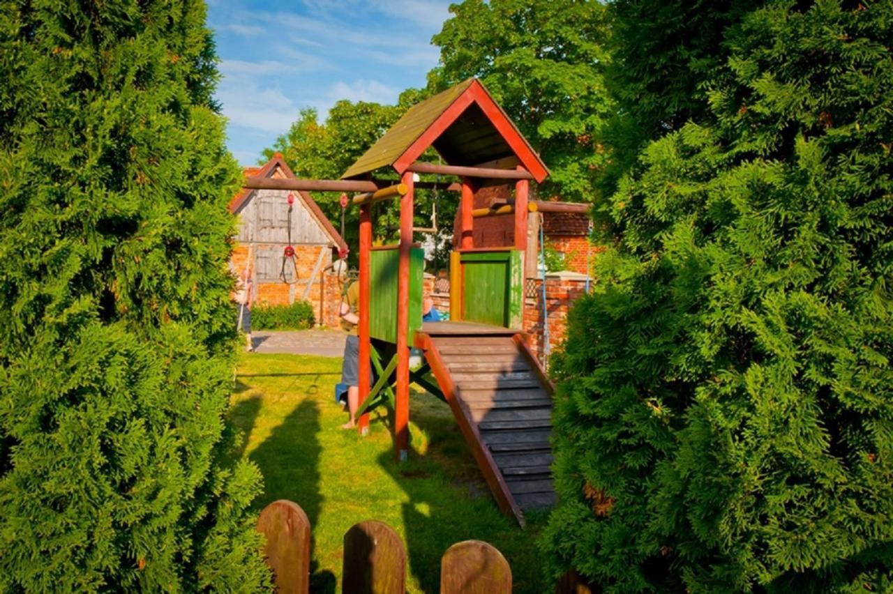 Villa Akacja Леба Экстерьер фото
